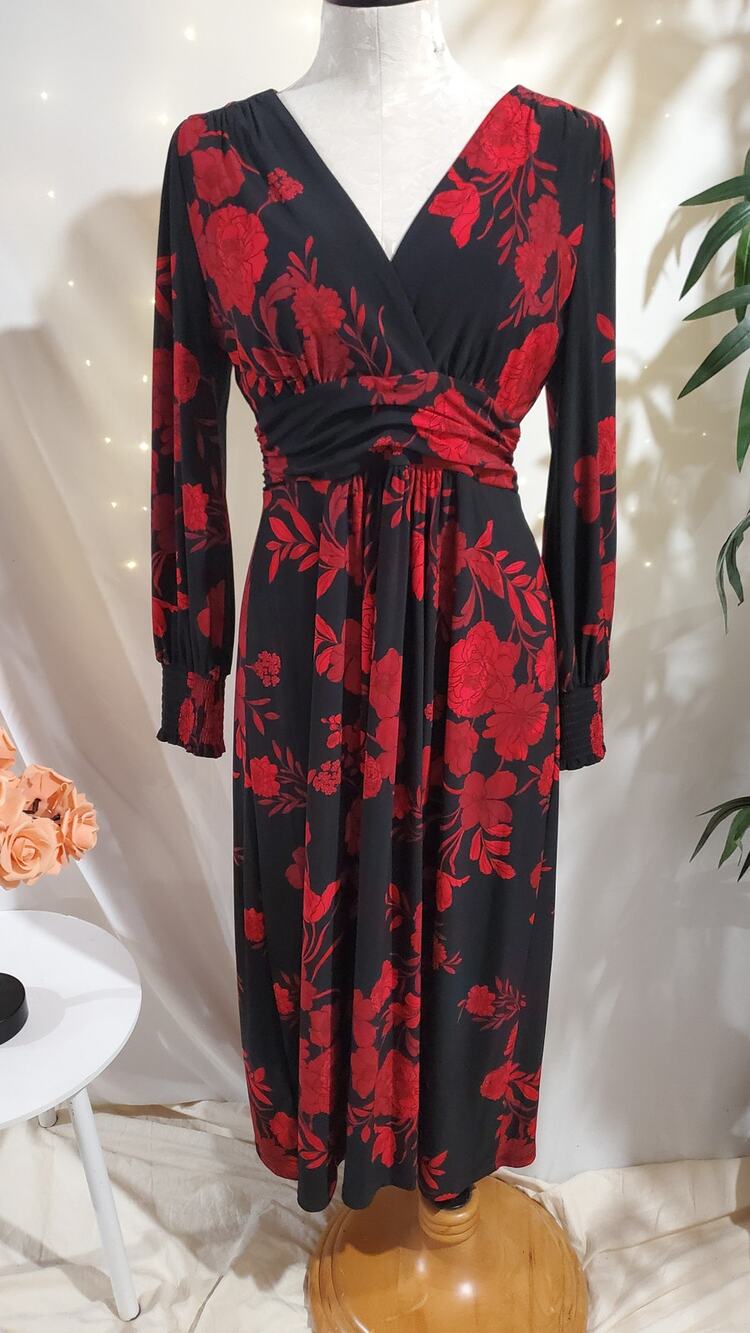Tommy Hilfiger Floral Maxi Dress Size 8P Black Red Dark Romance Whimsigoth Party